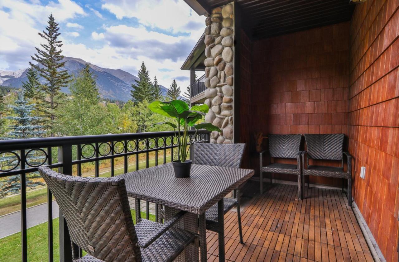 The Mountaineer By Instantsuites Pool & Hottub Кенмор Екстер'єр фото