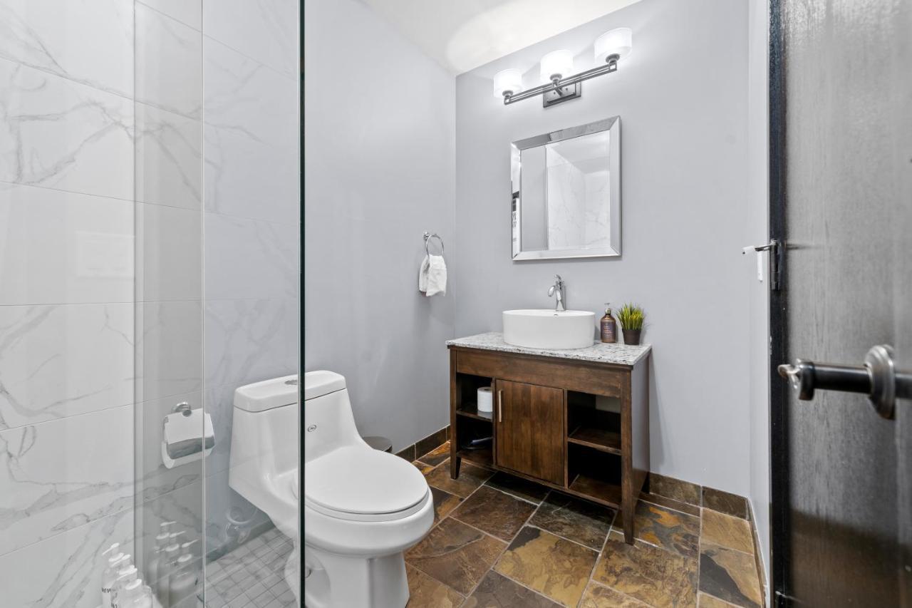 The Mountaineer By Instantsuites Pool & Hottub Кенмор Екстер'єр фото