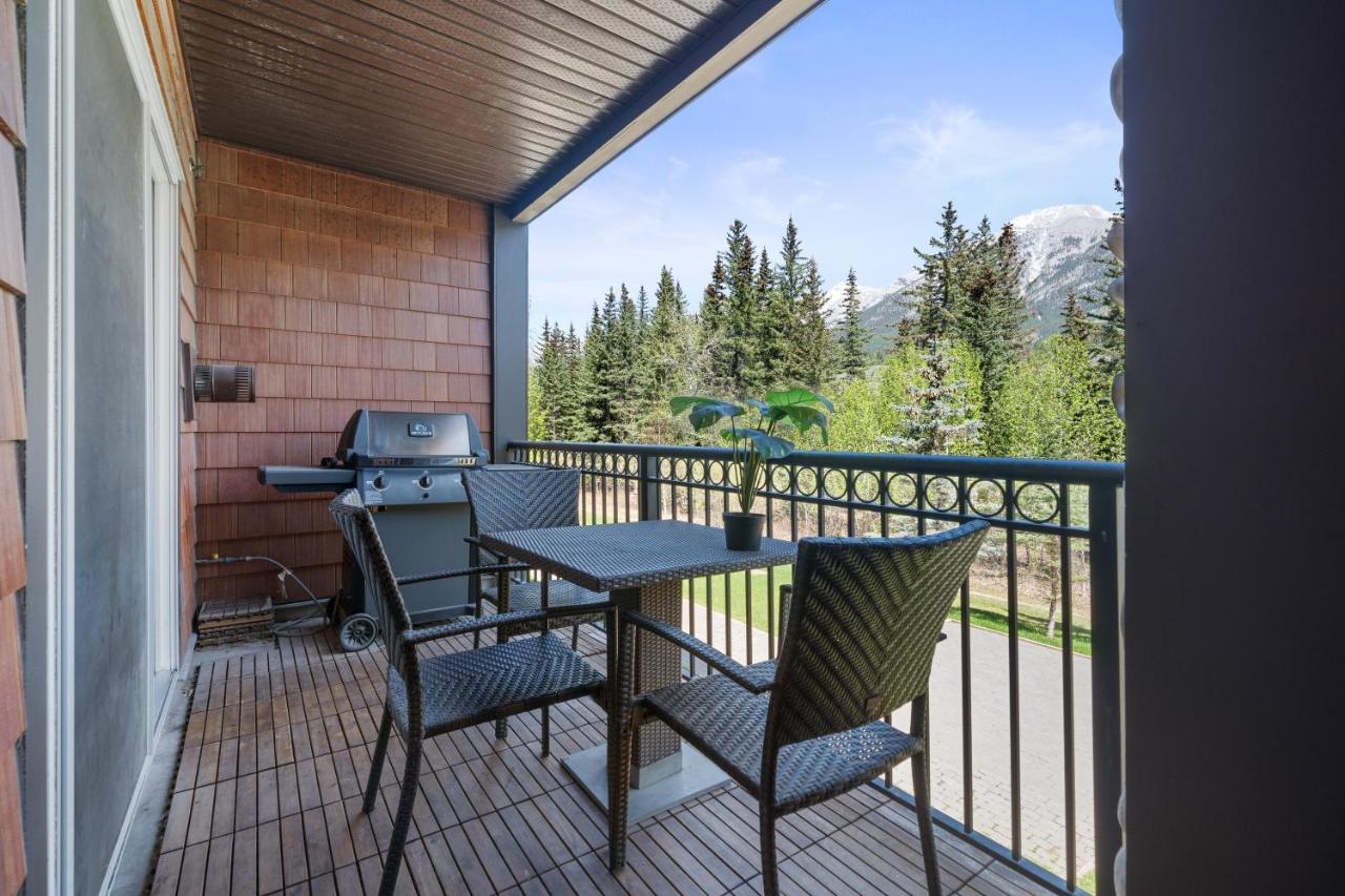 The Mountaineer By Instantsuites Pool & Hottub Кенмор Екстер'єр фото