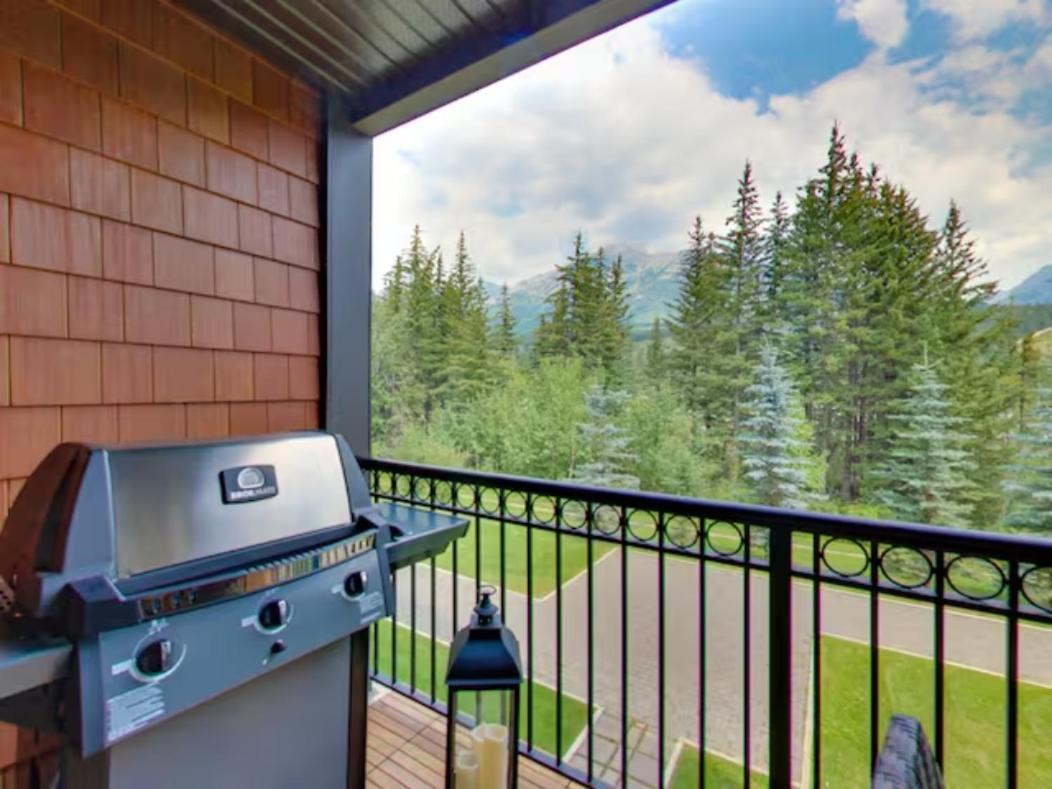 The Mountaineer By Instantsuites Pool & Hottub Кенмор Екстер'єр фото